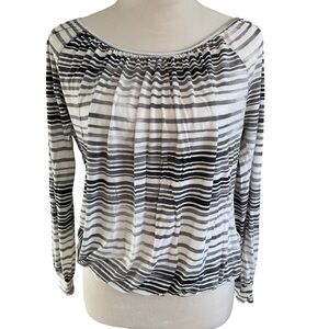 Daisy Fuentes Women’s Small Top Shirt Black Gray Ivory Stripes Scoop Neck
